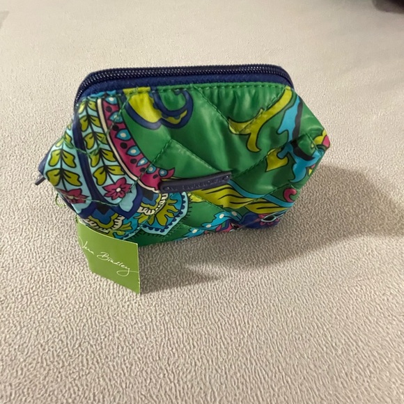 Vera Bradley retired Moms Day Out purse. With 2 extra pieces - Picture 6 of 9
